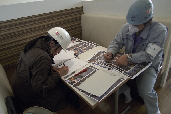 デザインATOZ LEICA D-LUX 4 F2 ISO80 1/125sec