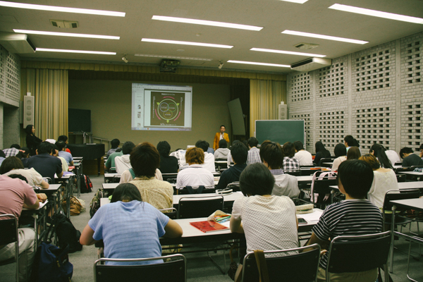 梅光学院大学