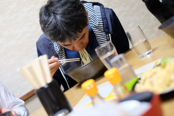 旬楽館・トランジスタ・ラーメン丸