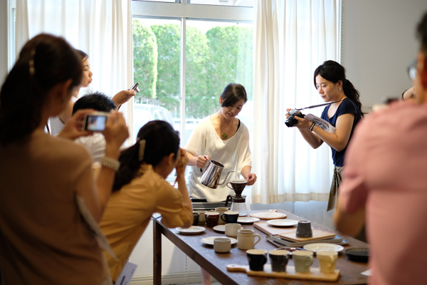 ひとモノコトつながるデザインプロジェクト・natural standard（ナチュラルスタンダード）・CAFE BARK（カフェ・バーク）・6photo 志岐祐介