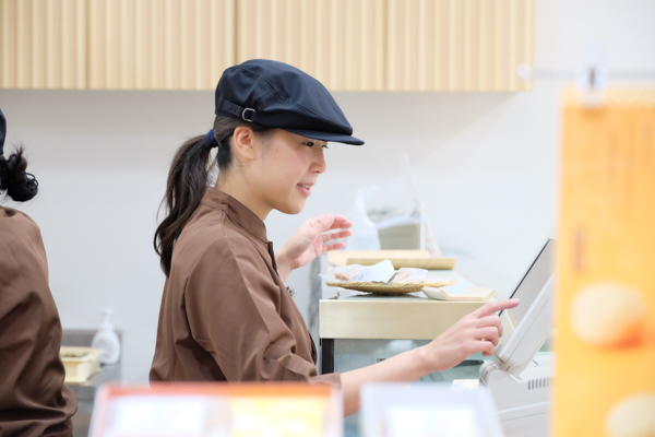 株式会社曽呂利・洋菓子フランソワ・和菓子一閑（ひとりしずか）