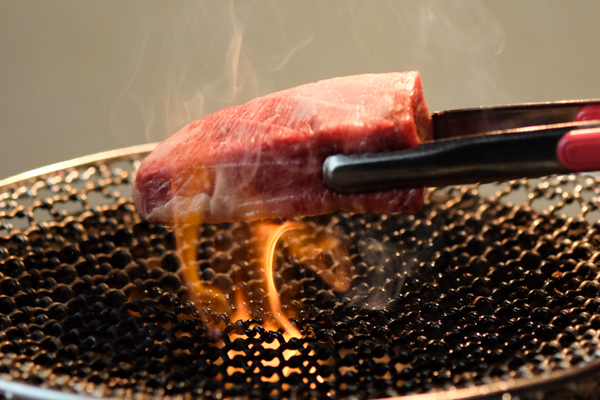 極上焼肉だんく