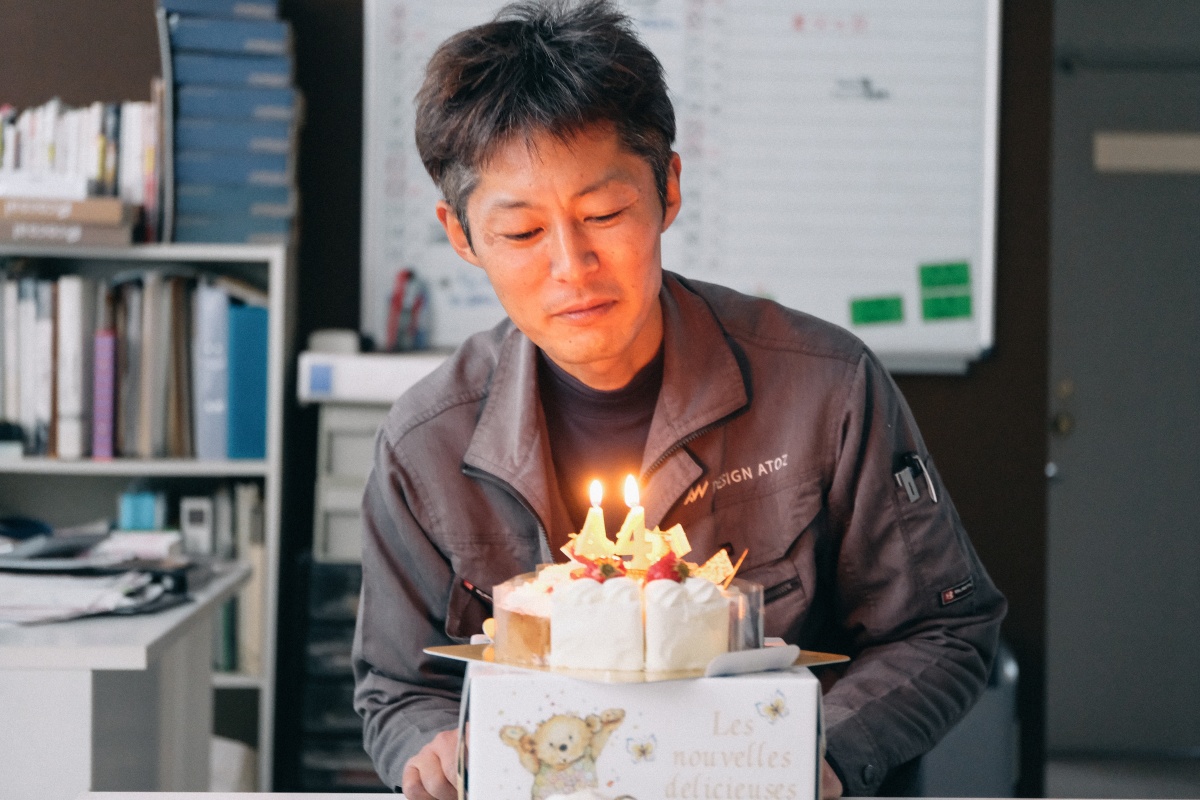 軍手ブルー44歳の誕生日と有村架純ちゃんの週めくりカレンダー