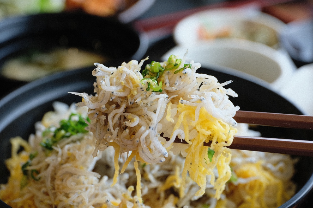 道の駅北浦街道ほうほくで美味しいしらす丼