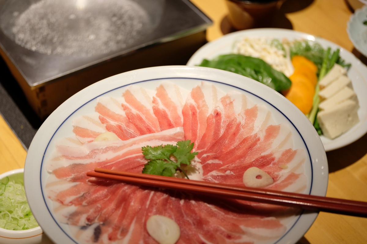 鹿児島来たから黒豚食べたい！とんかつよりも黒豚しゃぶしゃぶ食べたい！