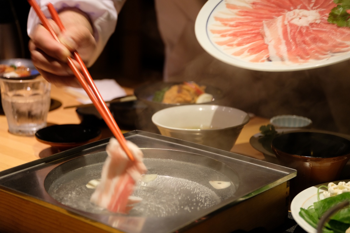 鹿児島来たから黒豚食べたい！とんかつよりも黒豚しゃぶしゃぶ食べたい！