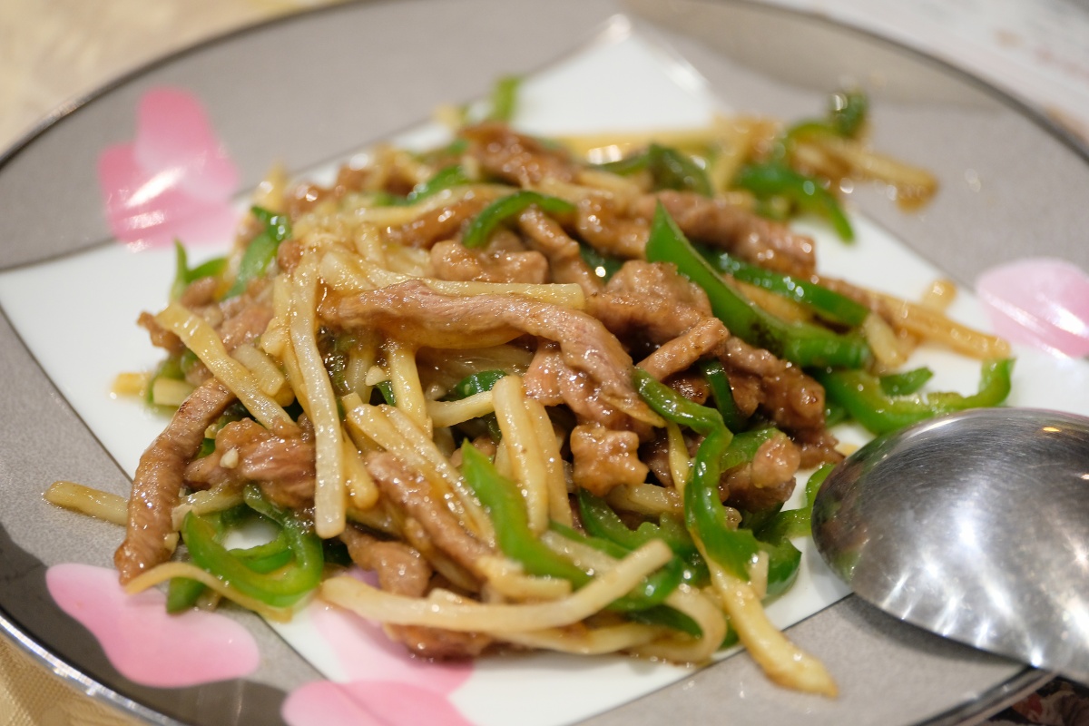 店内から関門海峡の絶景を眺めならがら食べる中華料理のファミリーレストラン！