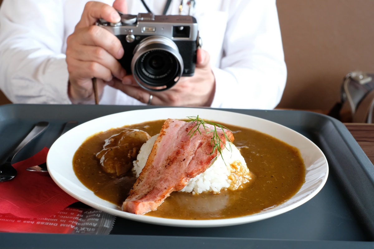 牛すじカレーでお馴染みの「With Weed（ウィズウィード）」2号店！クイーンズカレーに初入店！