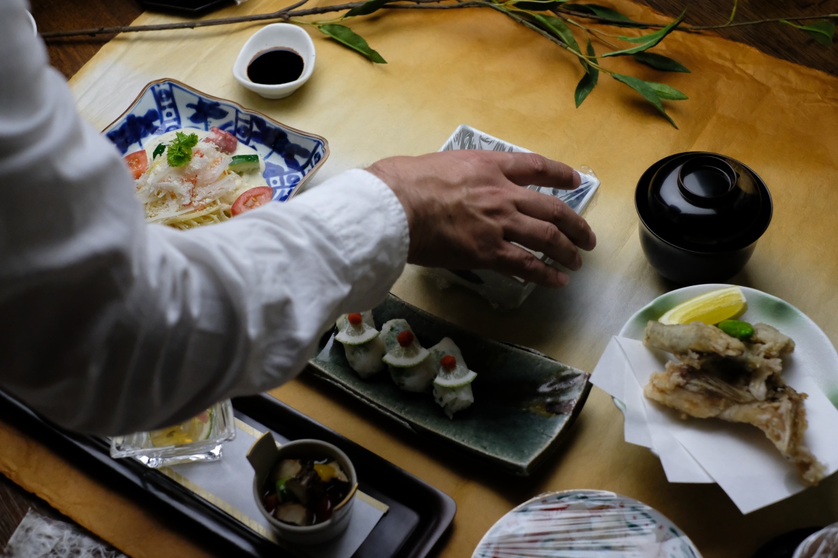 下関ふくとあんこう料理で有名な「旬楽館」が日ごろの感謝を込めて特別コース！