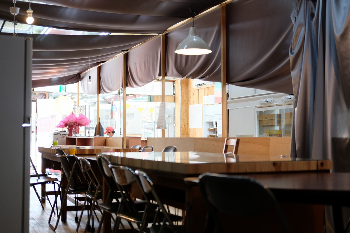 唐戸商店街に開設する創業支援カフェ「KARASTA.」（カラスタ／7月1日グランドオープン）