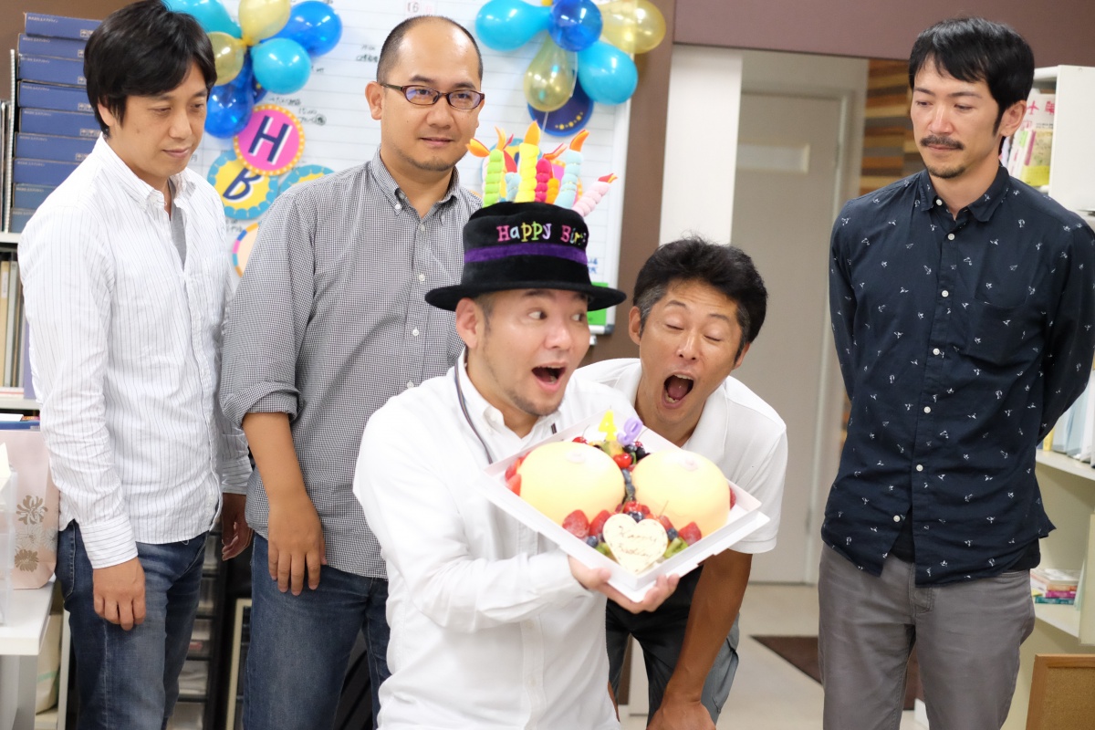 沢山の人たちに支えられて49歳の誕生日を迎えることが出来ました。今まで培ってきたデザインのヒキダシで繁盛店をどんどんつくります！