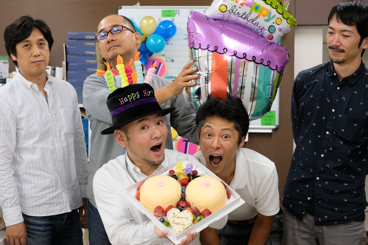 沢山の人たちに支えられて49歳の誕生日を迎えることが出来ました。今まで培ってきたデザインのヒキダシで繁盛店をどんどんつくります！