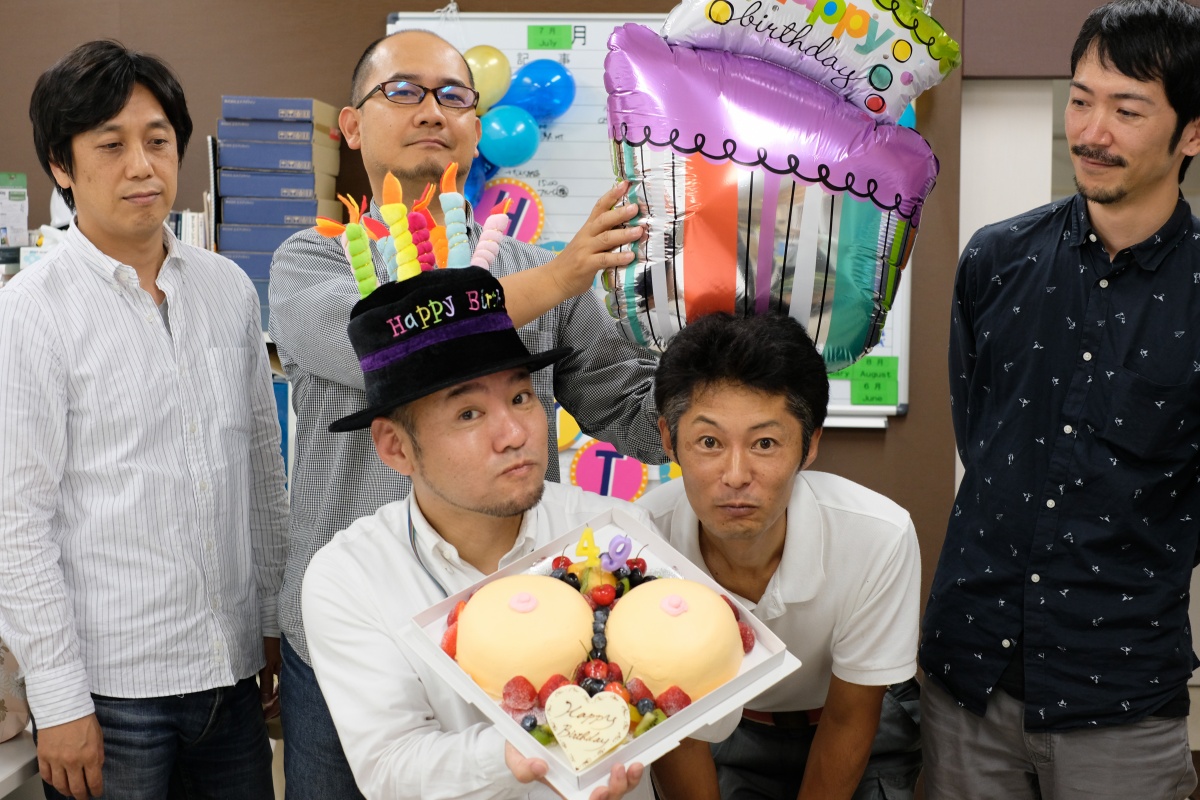 沢山の人たちに支えられて49歳の誕生日を迎えることが出来ました。今まで培ってきたデザインのヒキダシで繁盛店をどんどんつくります！