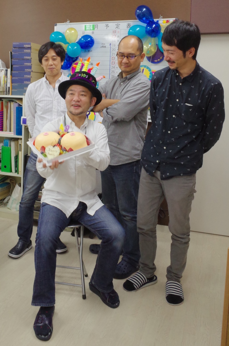 沢山の人たちに支えられて49歳の誕生日を迎えることが出来ました。今まで培ってきたデザインのヒキダシで繁盛店をどんどんつくります！