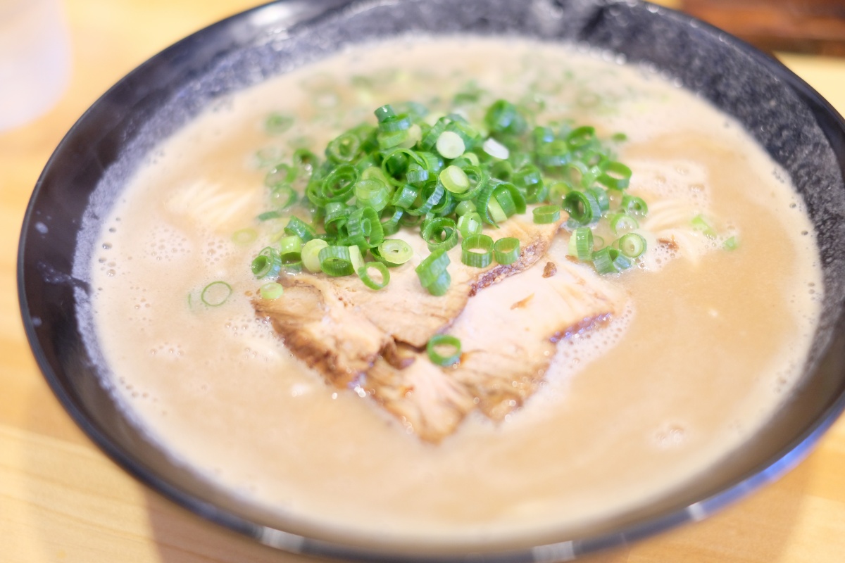 特濃A級豚骨ラーメン・唐揚げセット！ラーメン加藤！