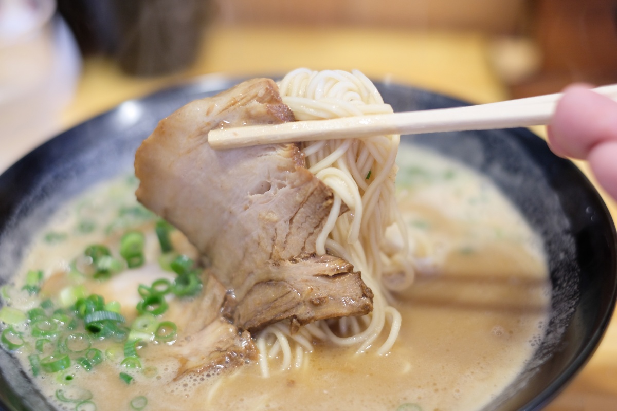 特濃A級豚骨ラーメン・唐揚げセット！ラーメン加藤！