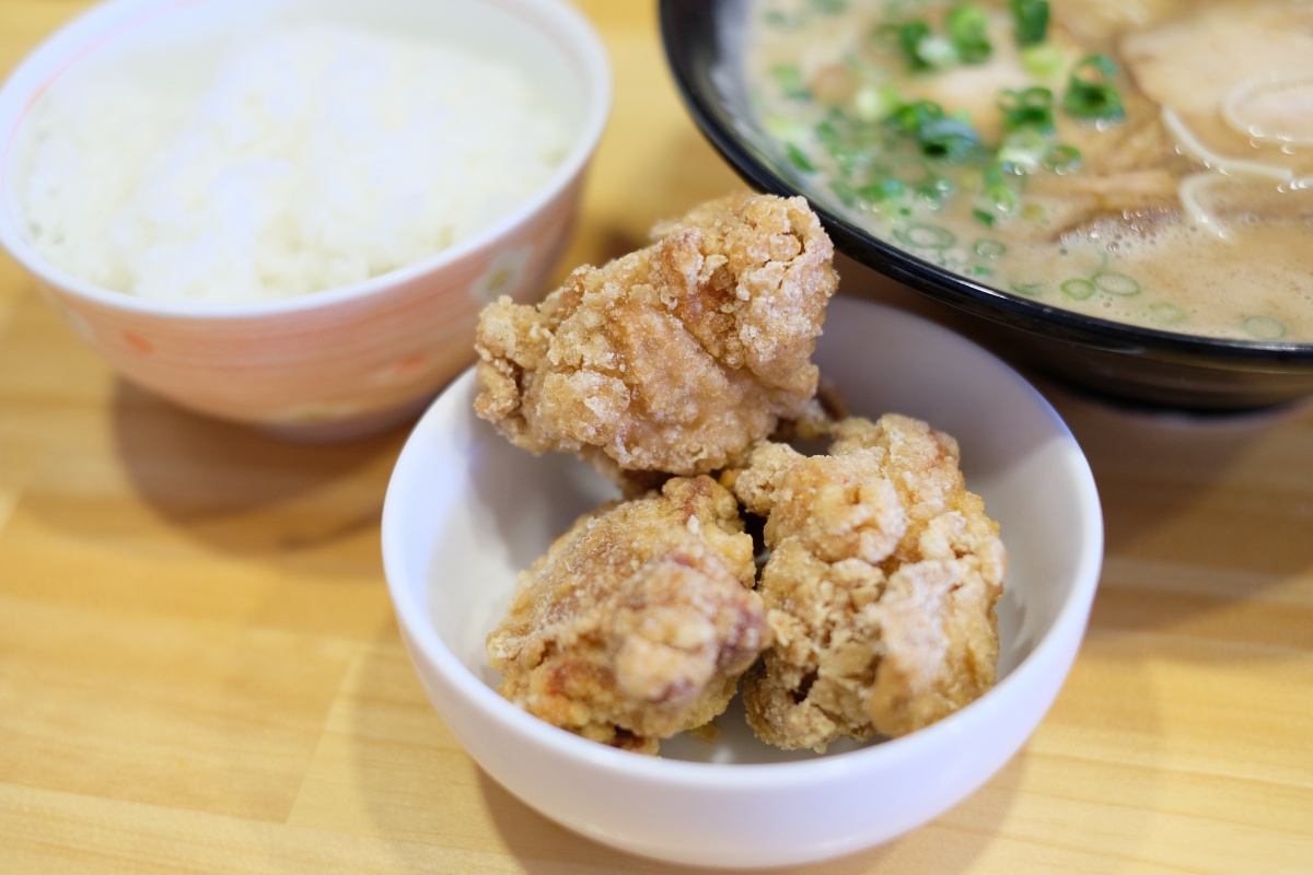 特濃A級豚骨ラーメン・唐揚げセット！ラーメン加藤！