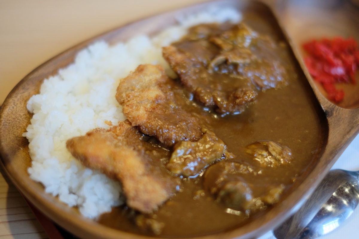 一途うどんに行けば、うどんでもカレーでも定食でも何でも食べられるよ！