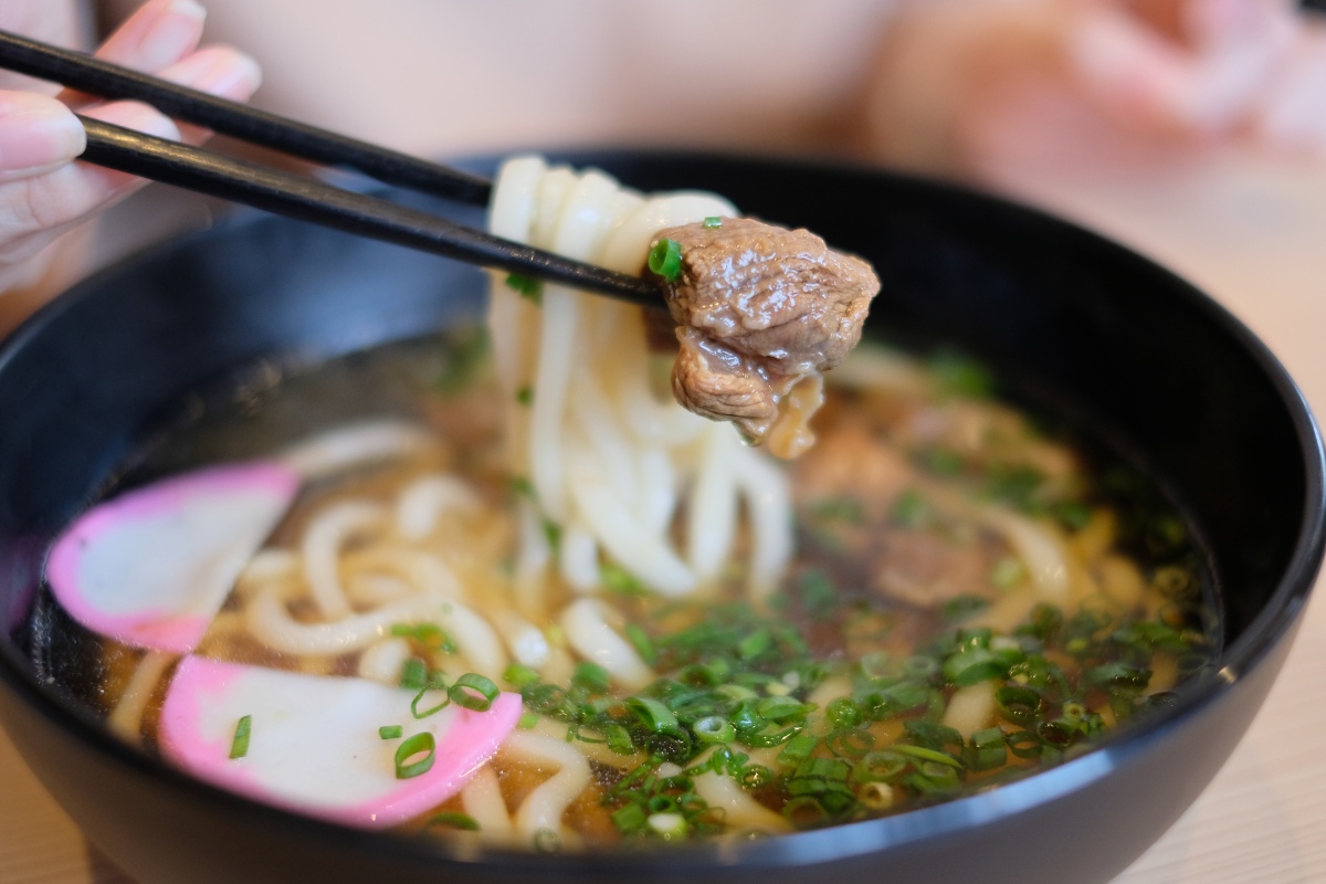 一途うどんに行けば、うどんでもカレーでも定食でも何でも食べられるよ！