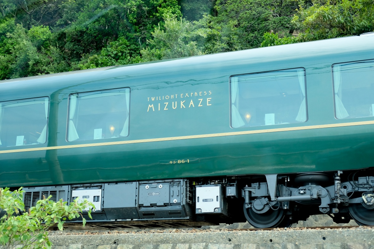 豪華寝台列車トワイライトエクスプレス瑞風を追いかけ！だるま堂からカフェチョコランチへ！