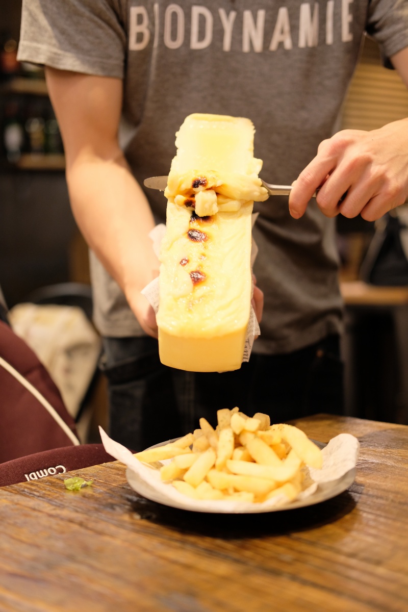 肉の香りに引き込まれ「ブッチャーズ八百八 福岡天神店」の接客の良さに満足！