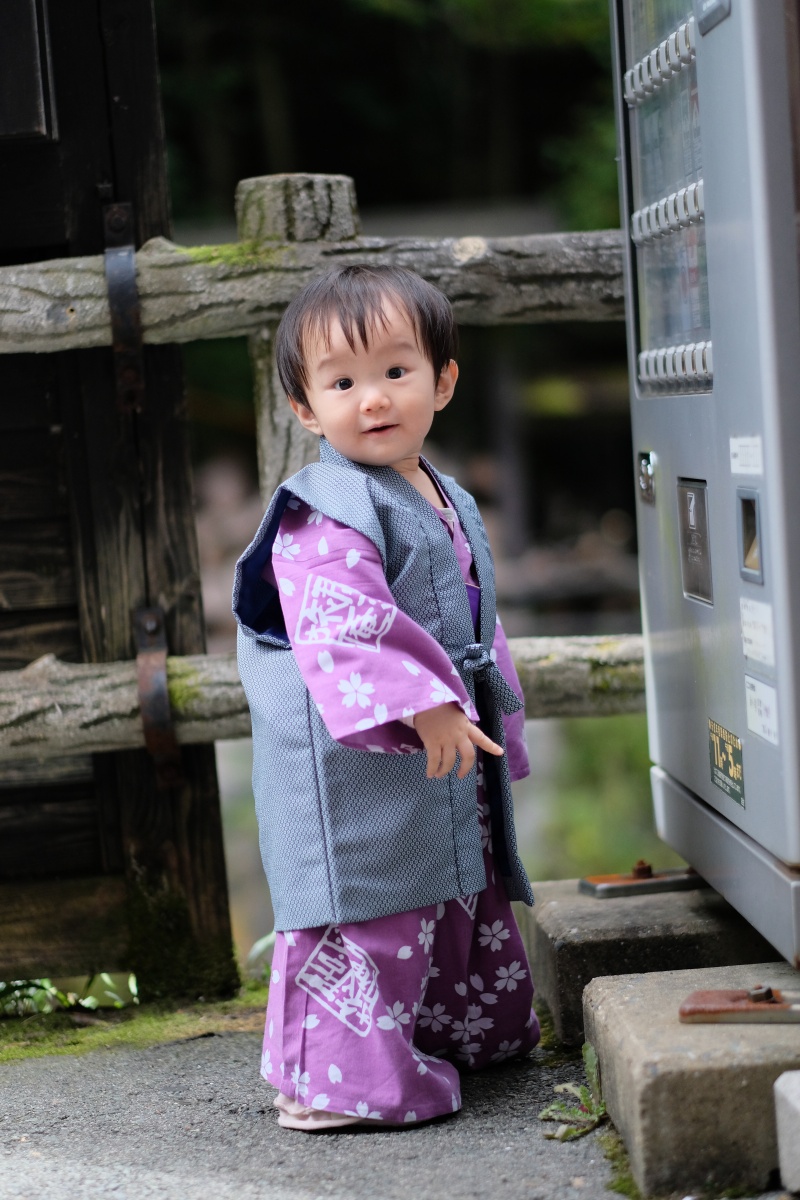 「パパと姫ちゃん日記」第二話　黒川温泉郷内を小さい浴衣で散策中