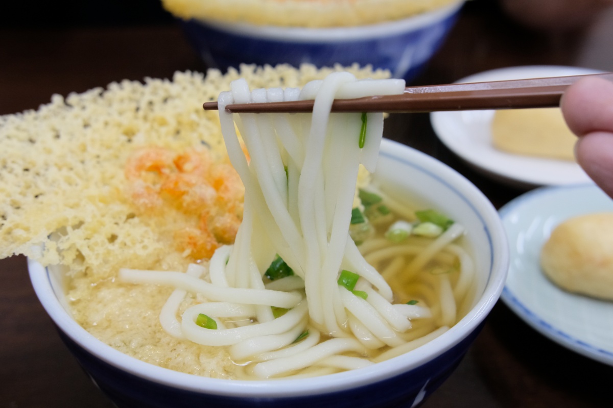 下関のソールフード桃太郎の天ぷらうどんも美味いけどおでんも美味いぞ！