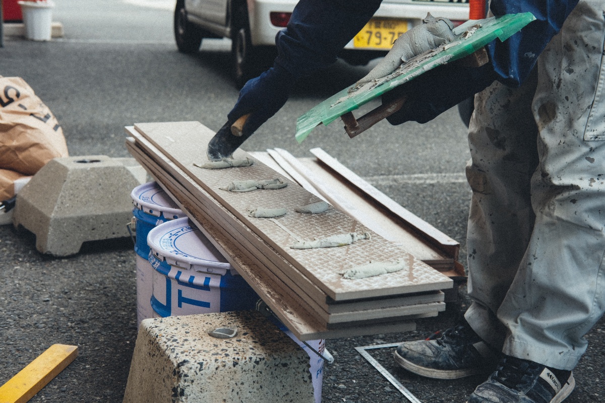 「素材感」を表現した素のデザインコンセプト下関市綾羅木本町にオープンする美容室の工事のウラ側見せちゃいます！