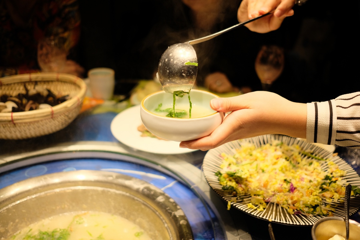 第十一話「これは美味い！選んだ素材を目の前で蒸して食べ最後の〆のお粥のつくり方に感動」atafutaアウトバウンド中国編！