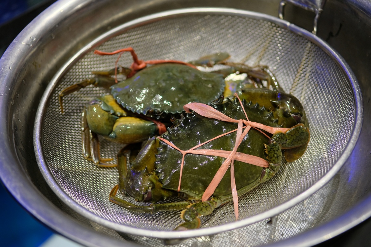 この街の食べ物は日本人好みな料理がいっぱい！お粥専門店に活き蟹鍋専門店！