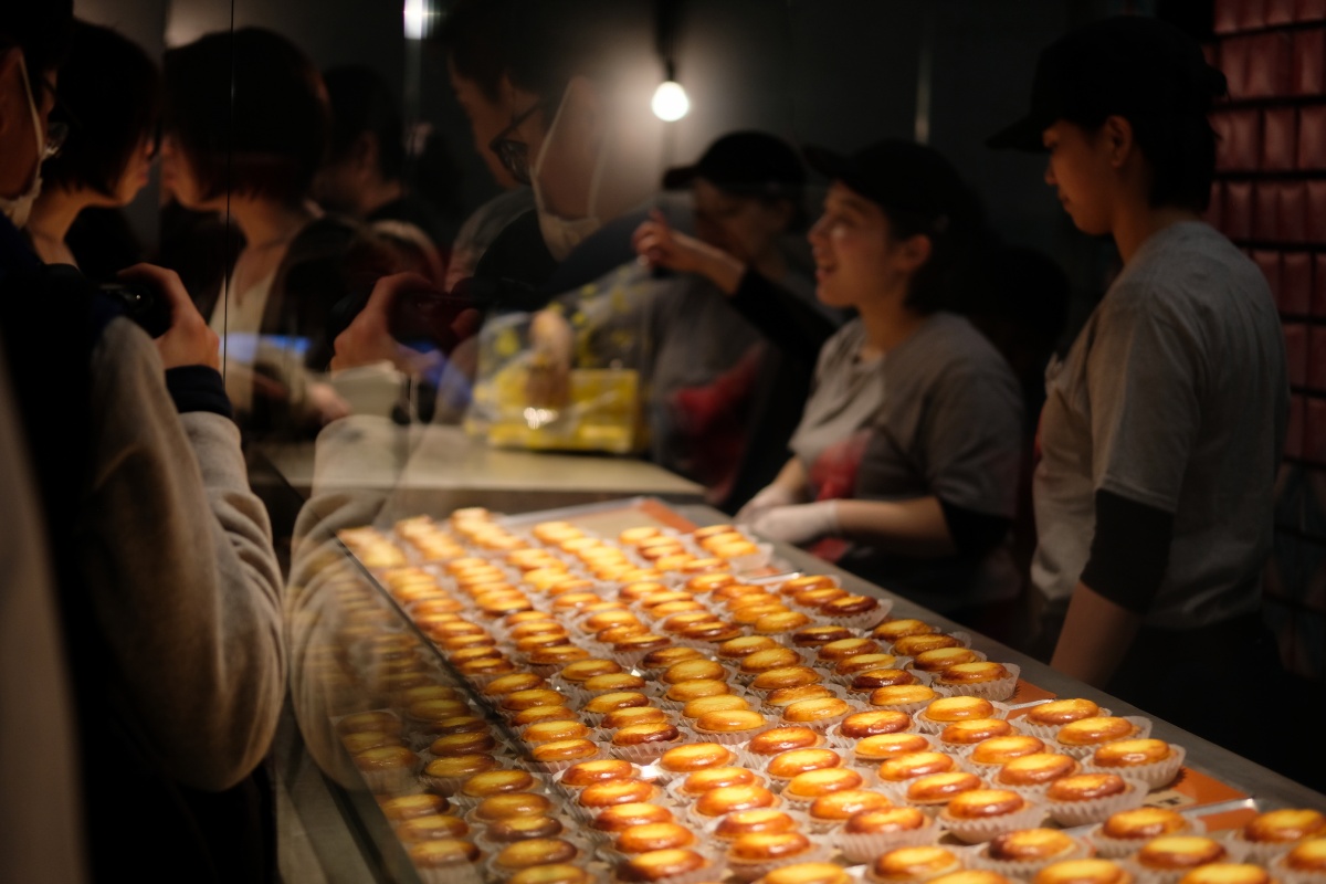 行列の出来るスイーツ店！キルフェボンのタルトが高くてビックリ！BAKEのチーズケーキorカスタードアップルパイ！