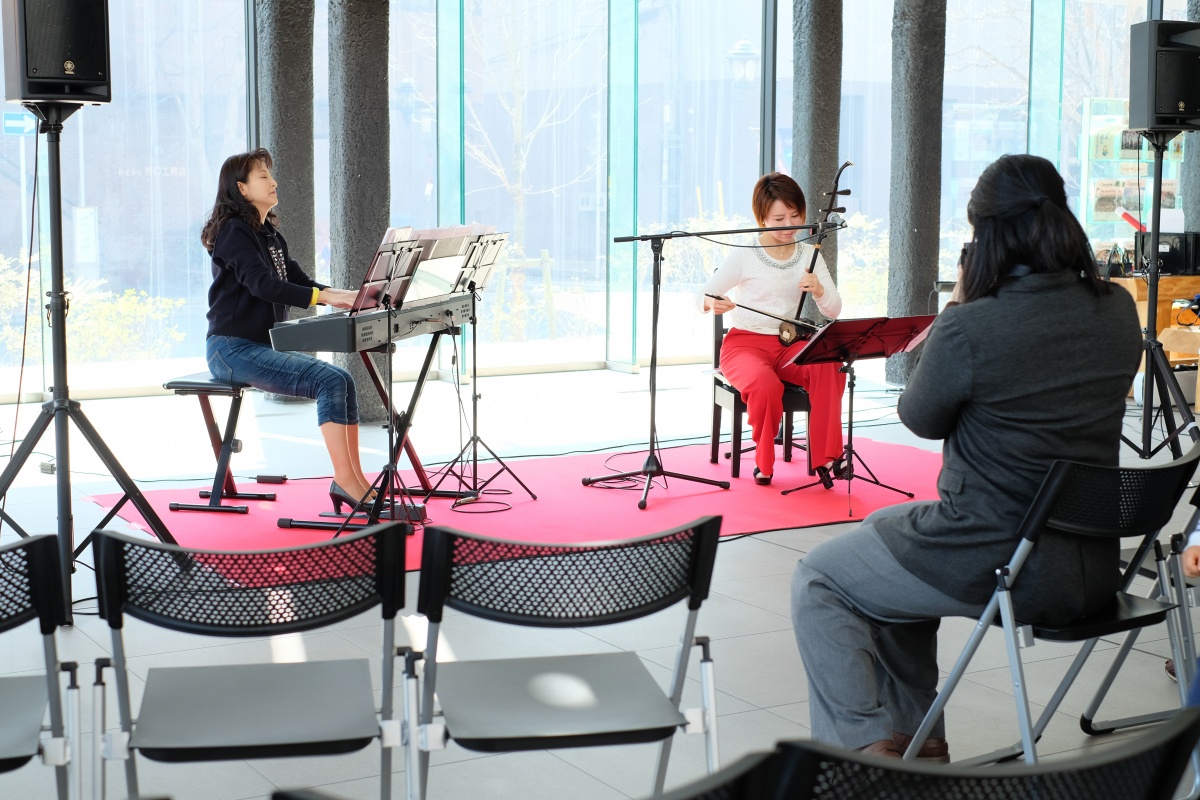 3月13日下関市役所本庁舎新館1階ロビーにて「王丹二胡コンサート」開催！