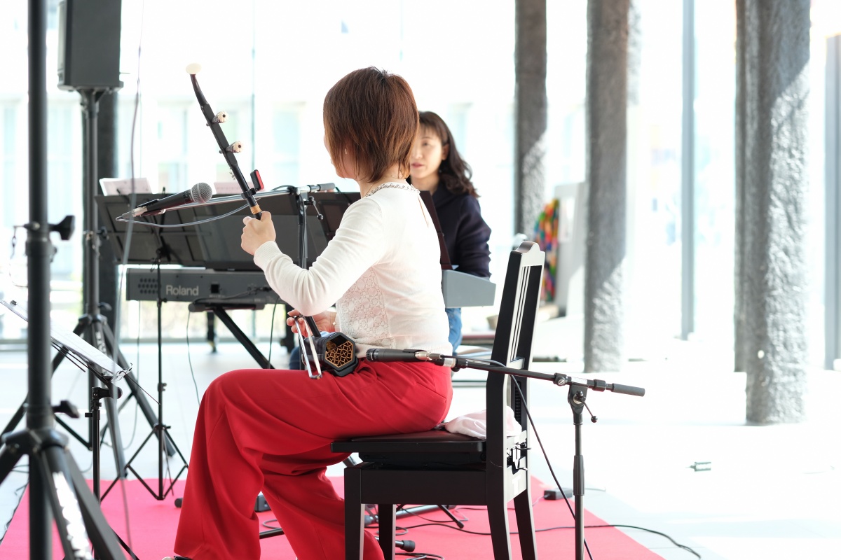3月13日下関市役所本庁舎新館1階ロビーにて「王丹二胡コンサート」開催！