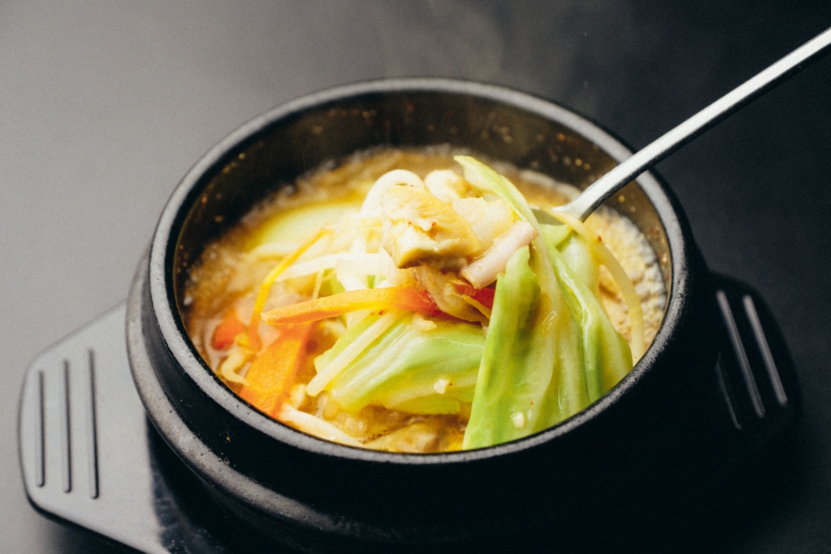 宇部焼肉だんく！冬のオススメは「野菜たっぷりあったかホルモンチゲ」