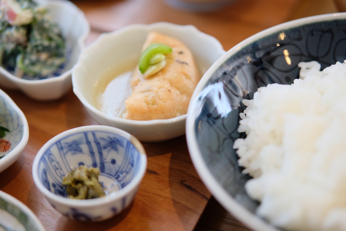 城下町長府の手みやげ屋 magasin（マガサン）で本日の豆皿定食1,500円ランチ！