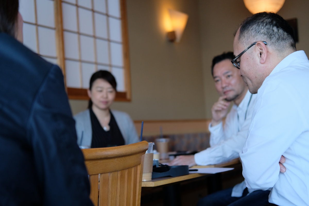 山口県出身グラフィックデザイナーの巨匠 新村則人先生と関門橋が見える特別な場所で新プロジェクト始動！