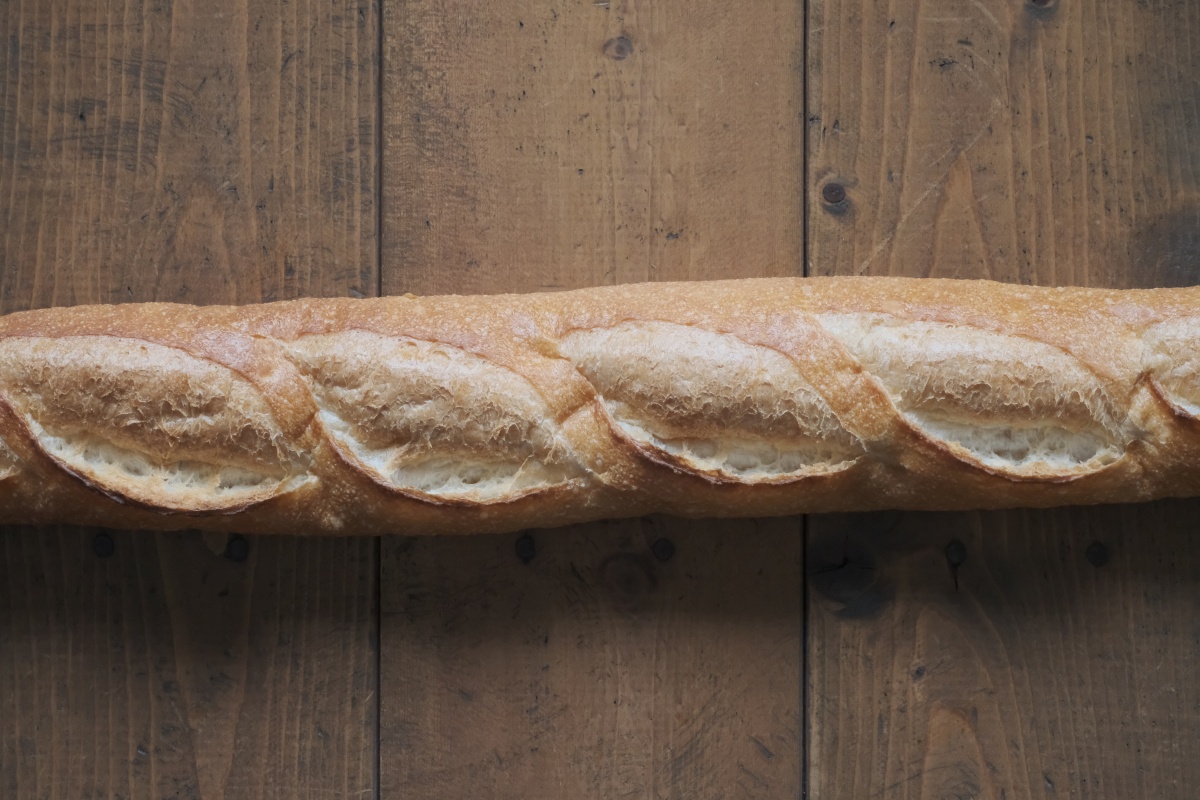 シンプルでパン本来の美味しさを最大限に引き出す魅力的なパン屋さん「ふじもとパン」