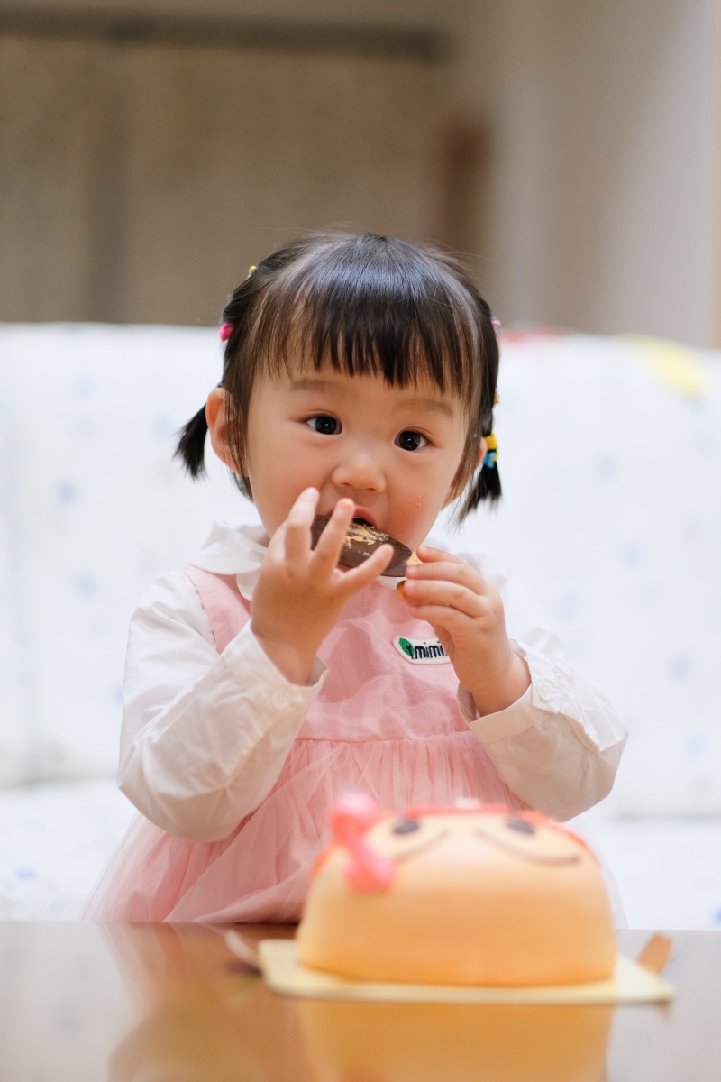 菓子工房na.nanのオーナーパティシエの良太郎さんがつくる姫ちゃんの誕生日ケーキは「アンパンマン」