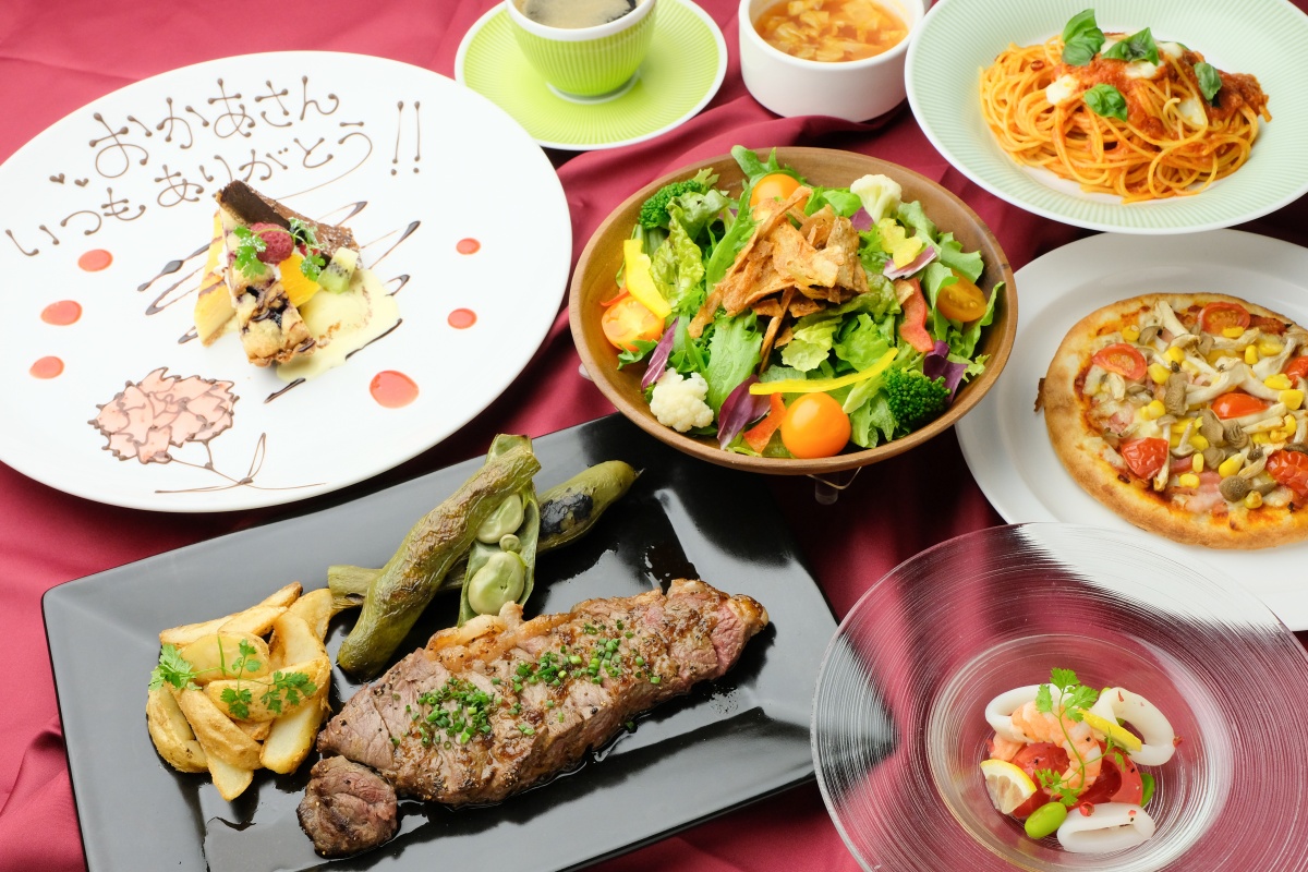 おかあさん！いつもありがとう！の気持ちをdining cafe Bloomでどうぞ