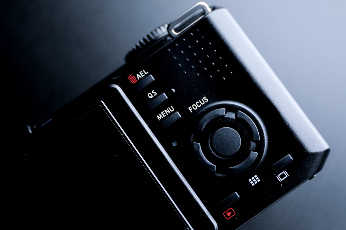 さらば SIGMA DP1Merrill & DP2Merrill & DP3Merrill & FUJIFILM X-T1 Graphite Silver Edition