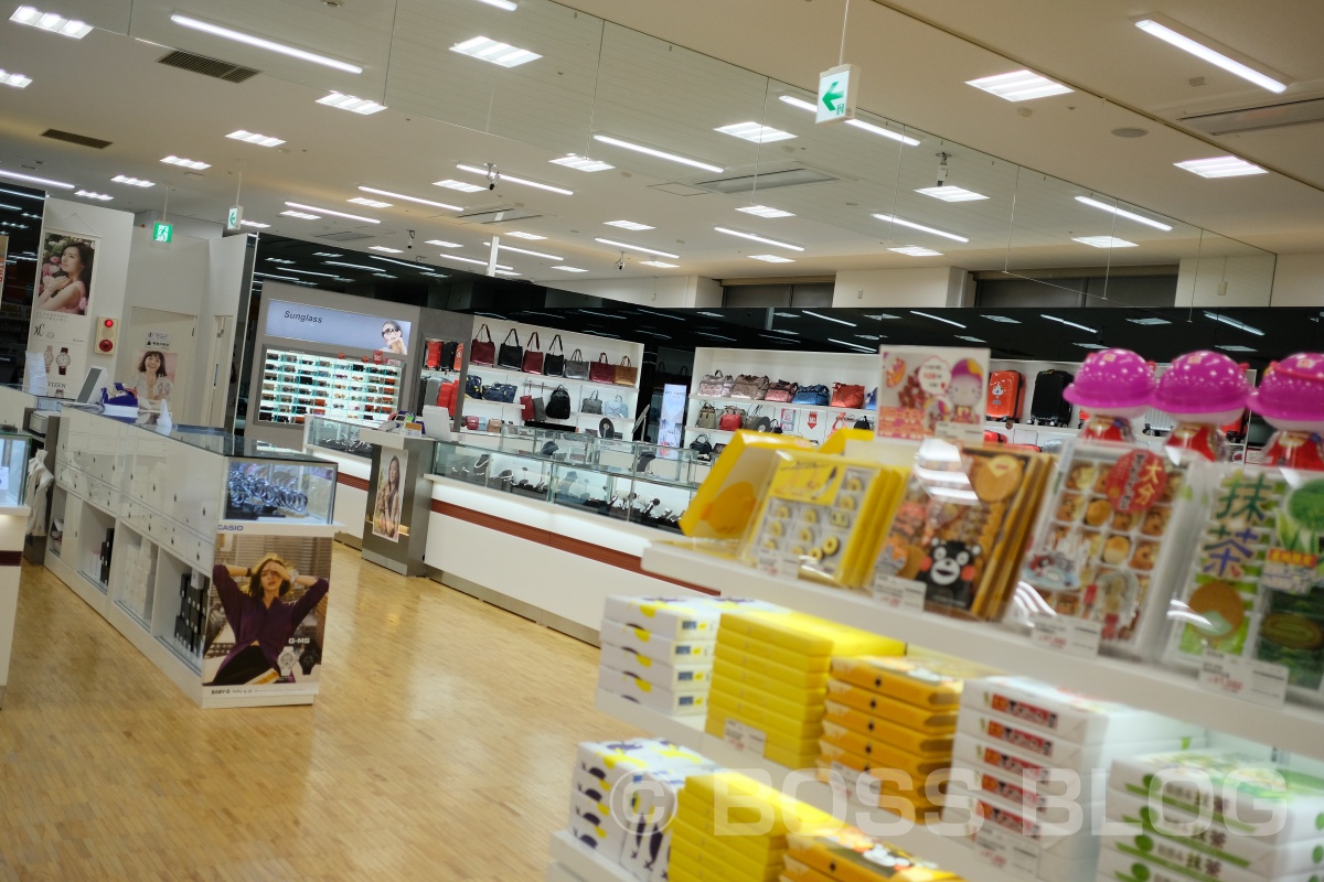 小倉にある大型免税店に潜入！小倉城では日本の美しい文化にふれてもらった