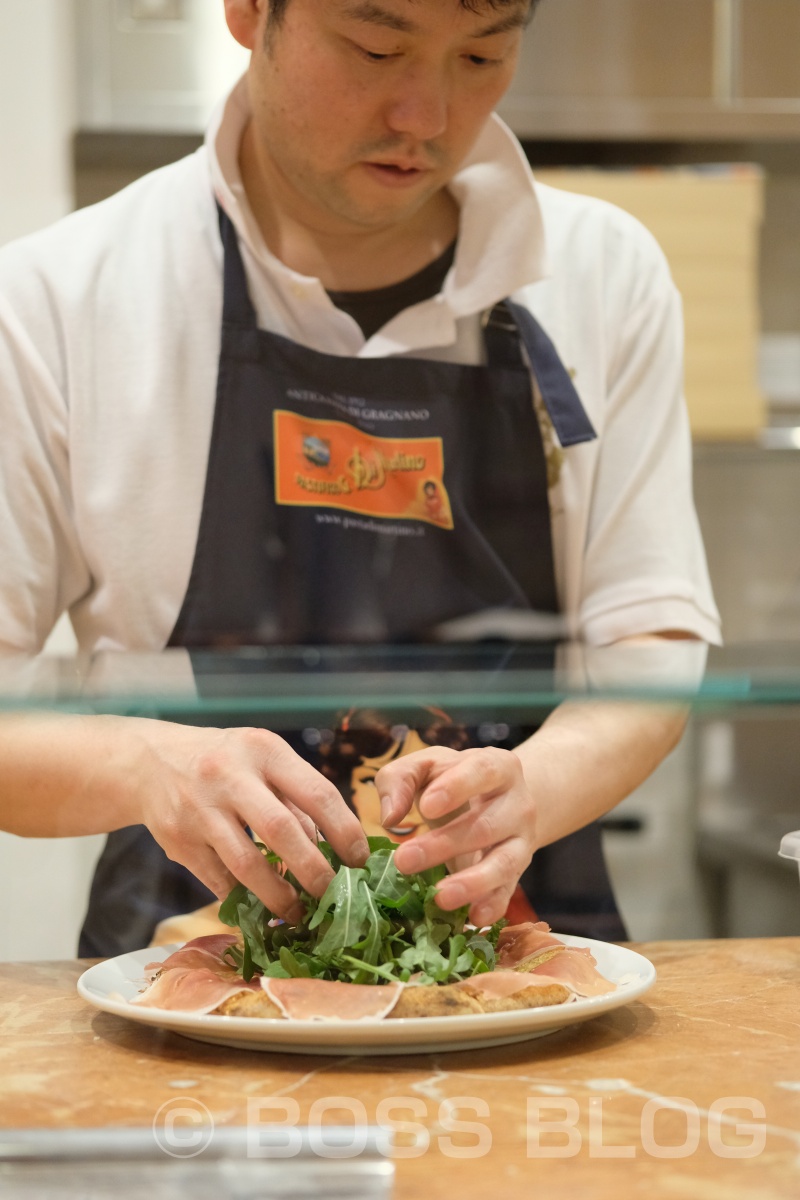 野菜ソムリエ上級プロ・柳井さつきさんと薪窯の前で食べるピッツァが美味すぎる！