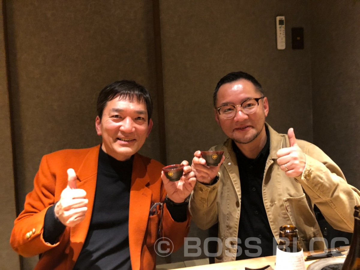 ヤスベェさんに萩焼作家 大和さん、サンドブラスト作家 小山さんと私の四人が初めて揃った食事会を開催して頂きました