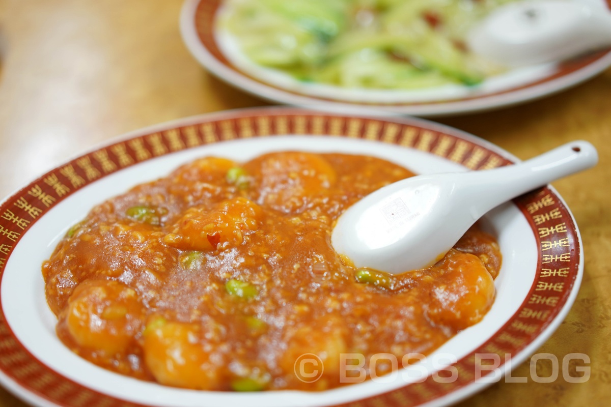 辛みと山椒を抑えた麻婆豆腐、味の薄めの野菜水餃子スープ