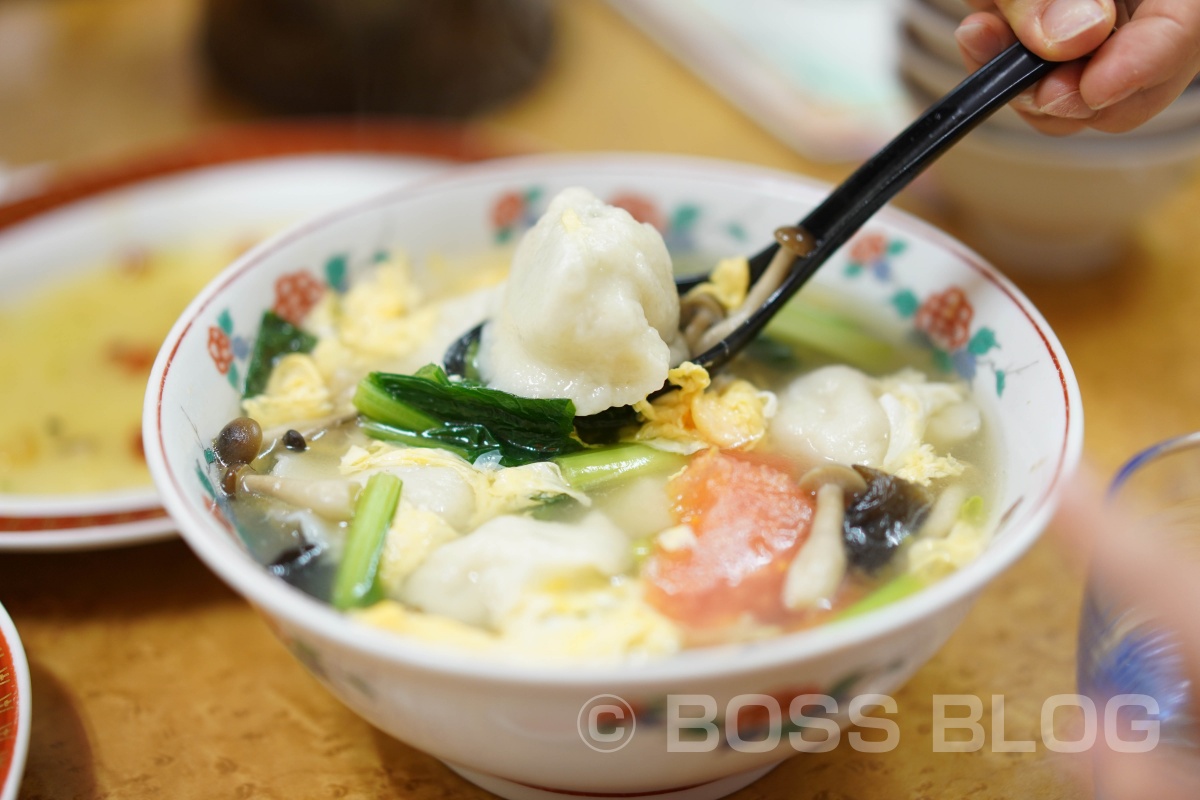 辛みと山椒を抑えた麻婆豆腐、味の薄めの野菜水餃子スープ