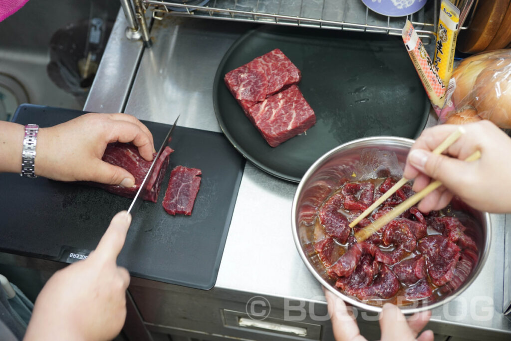 イワシくじら生肉・尾肉・赤肉・株式会社山賀・共同船舶株式会社