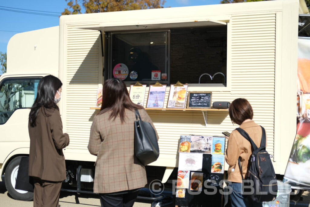 おいしい霜月マルシェ・下関市役所前広場・なかむらみゆ