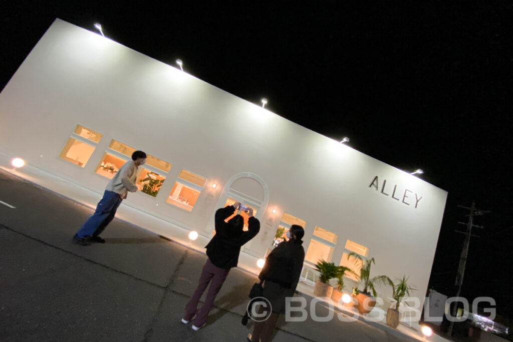 コーヒー＆スイーツコネクション「ALLEY（アレイ）」