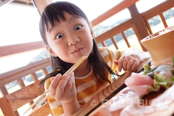 オーナー手作りの木の器とお料理 Rinca