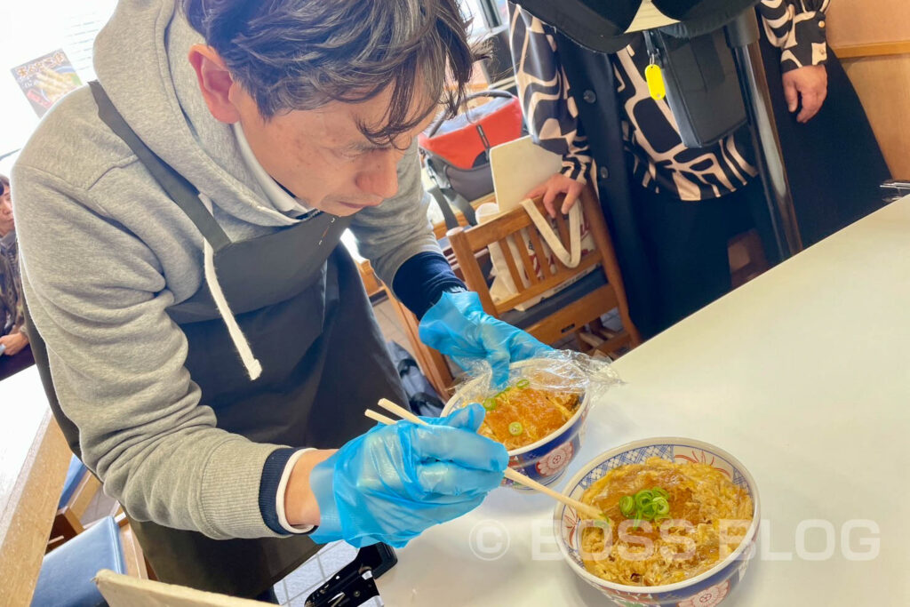 どんどん コスパ店・カツ丼撮影